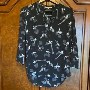 Gibson Latimer Black and White Bird Pattern Blouse Size Small